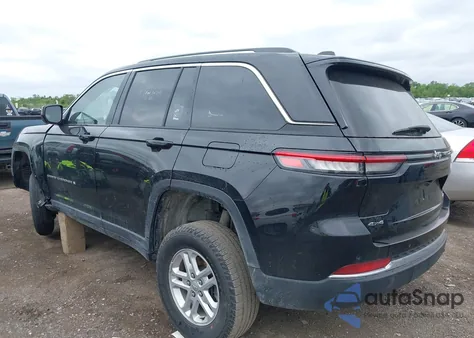 2023 Jeep Grand Cherokee Laredo 4X4 из США, поврежденный, VIN 1C4RJHAG0PC640619